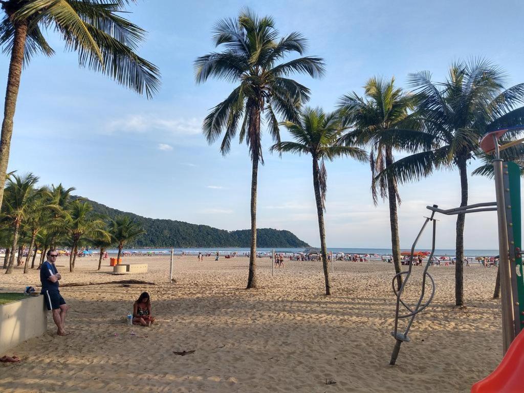 Apto Canto Do Forte - Praia Grande - Local Privilegiado - 100 Metros Da Praia - Internet Inclusa מראה חיצוני תמונה